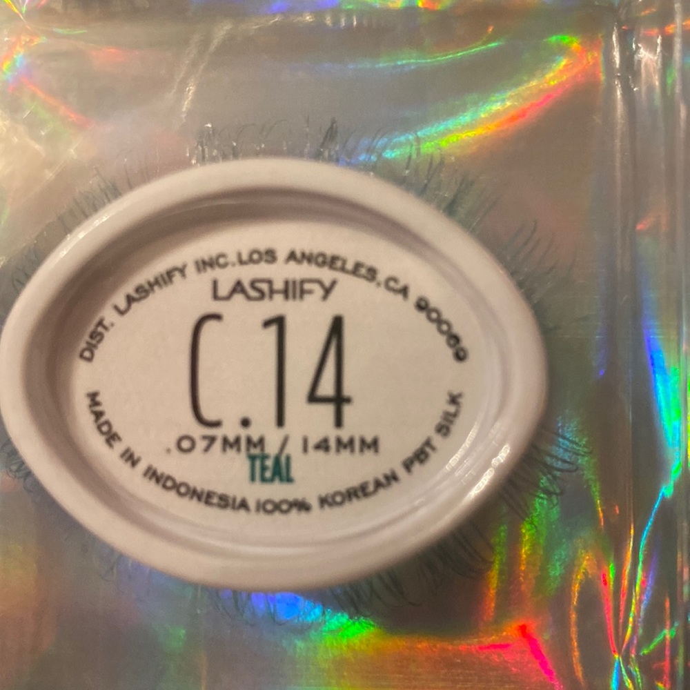 C14 teal lashify lashes
